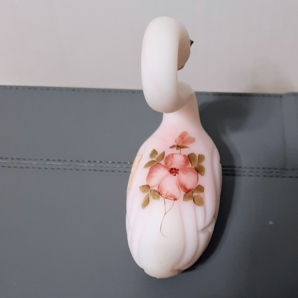 Fenton Glass Satin Rosalene Pink Swan Figurine Hand Painted Artist Signed - Picture 5 of 16
